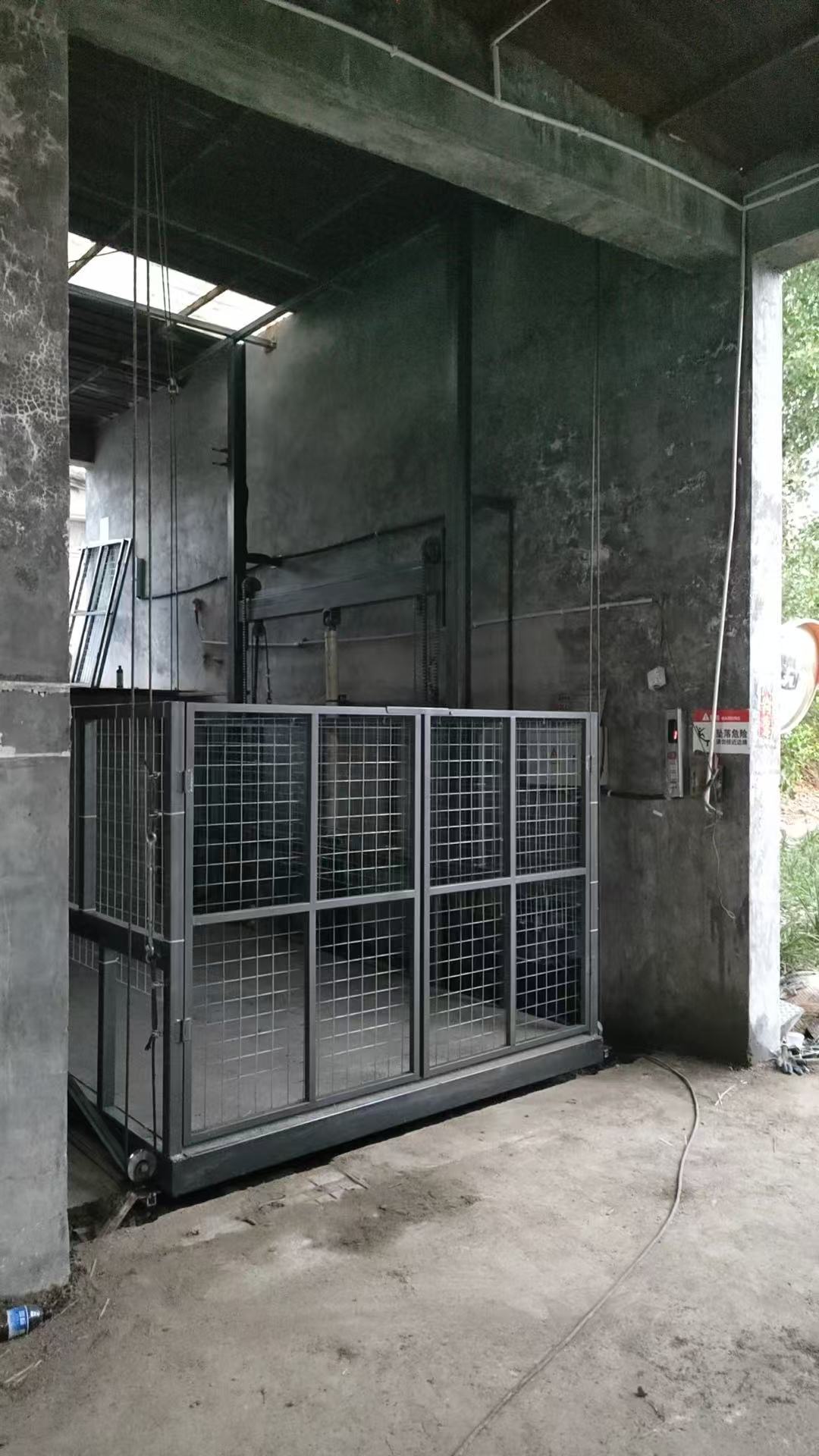 导轨式升降货梯厂家当地生产商