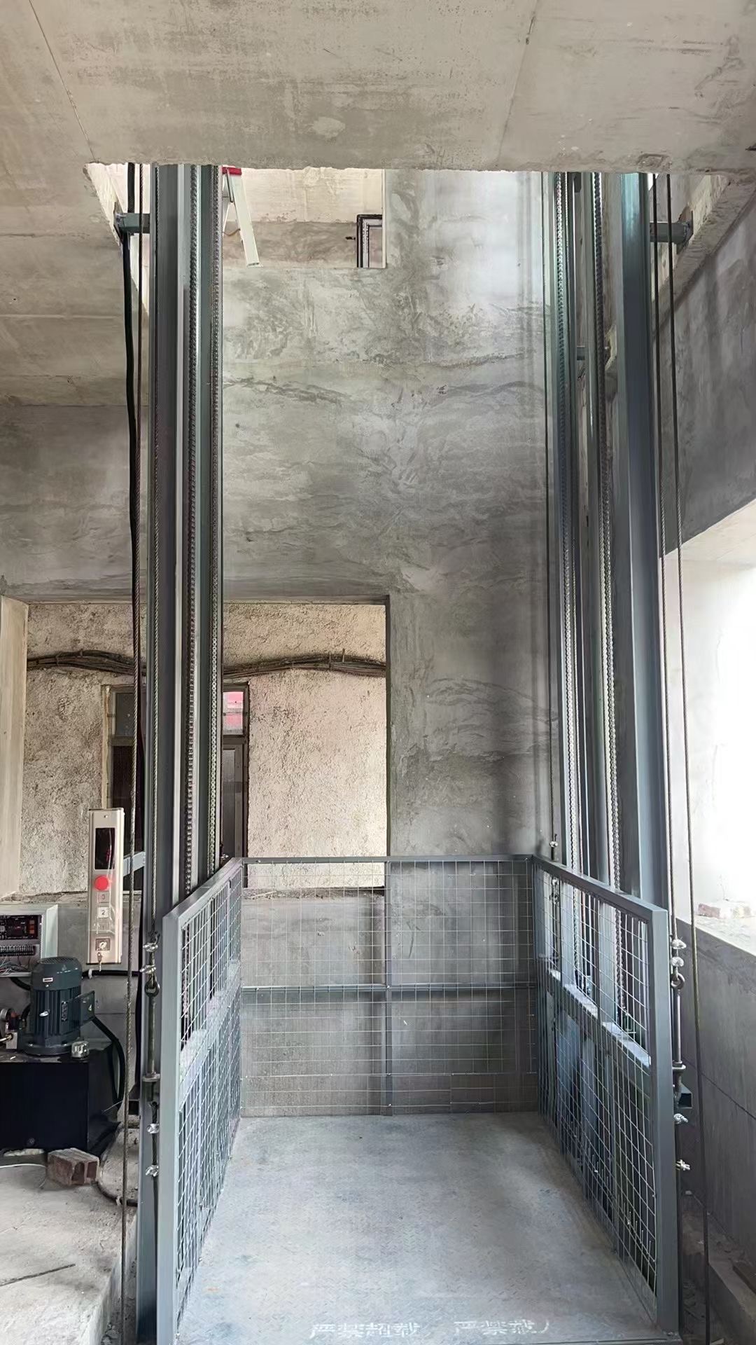 液压剪叉式升降平台报价定制速度快工期短