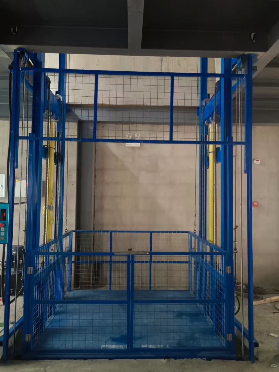 3吨导轨式升降机厂家价格合理