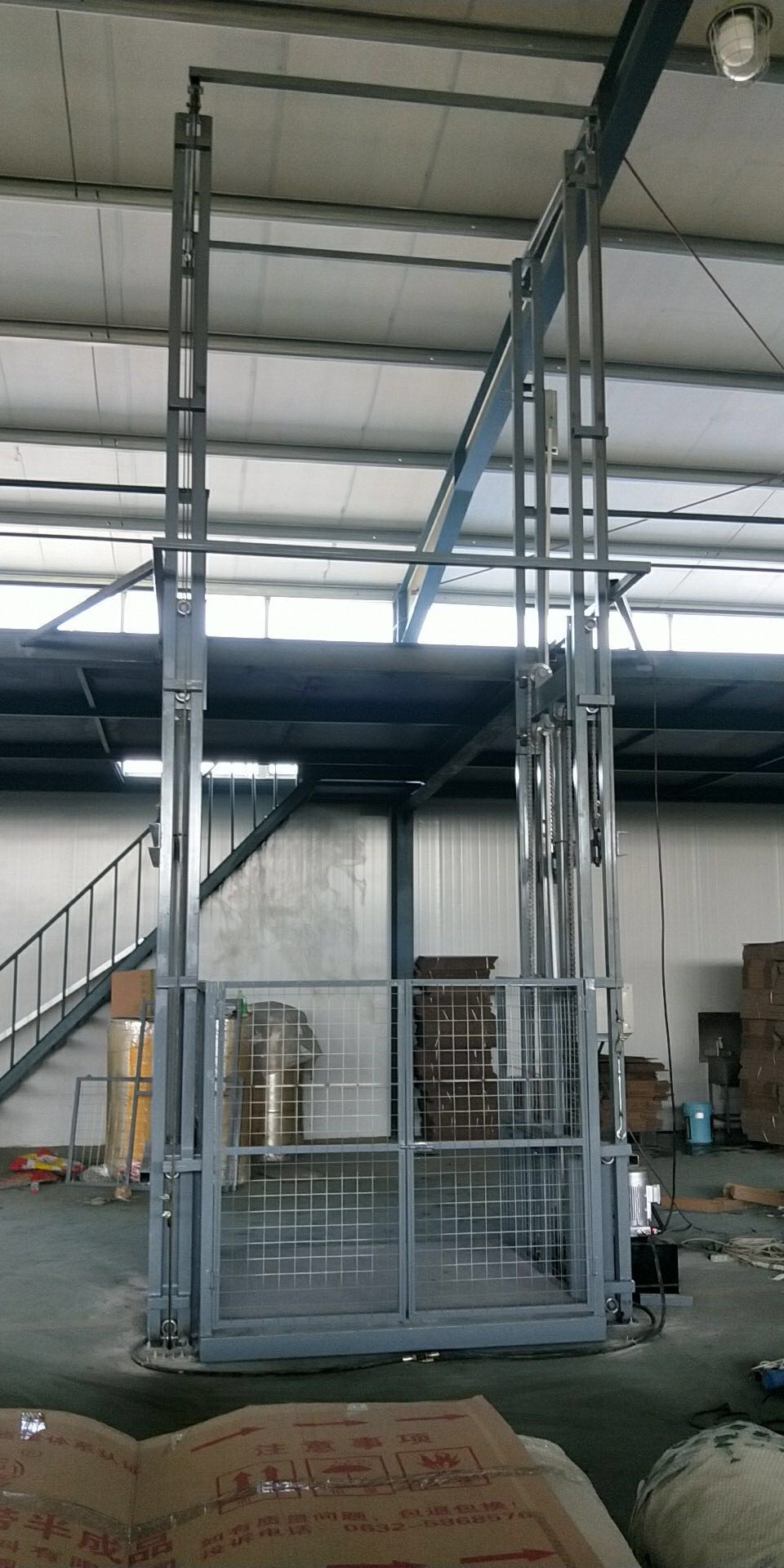 1吨导轨升降机厂家好货采购