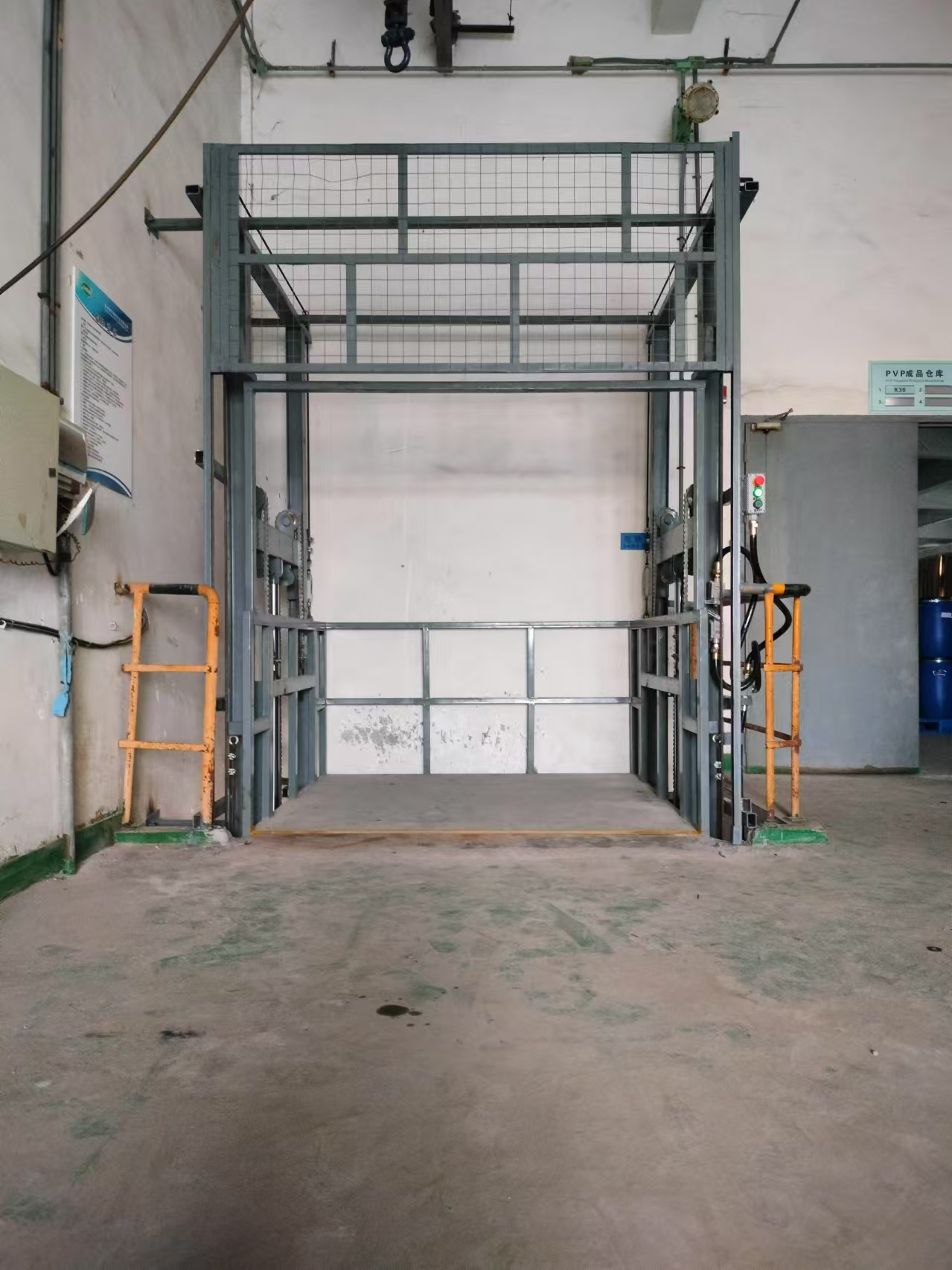 液压升降平台价格自主研发