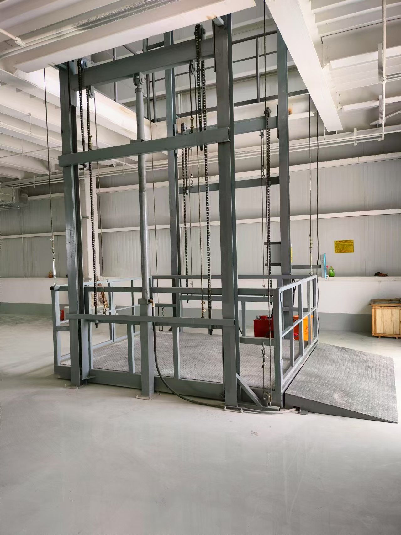 导轨式升降机价格供应打造好品质