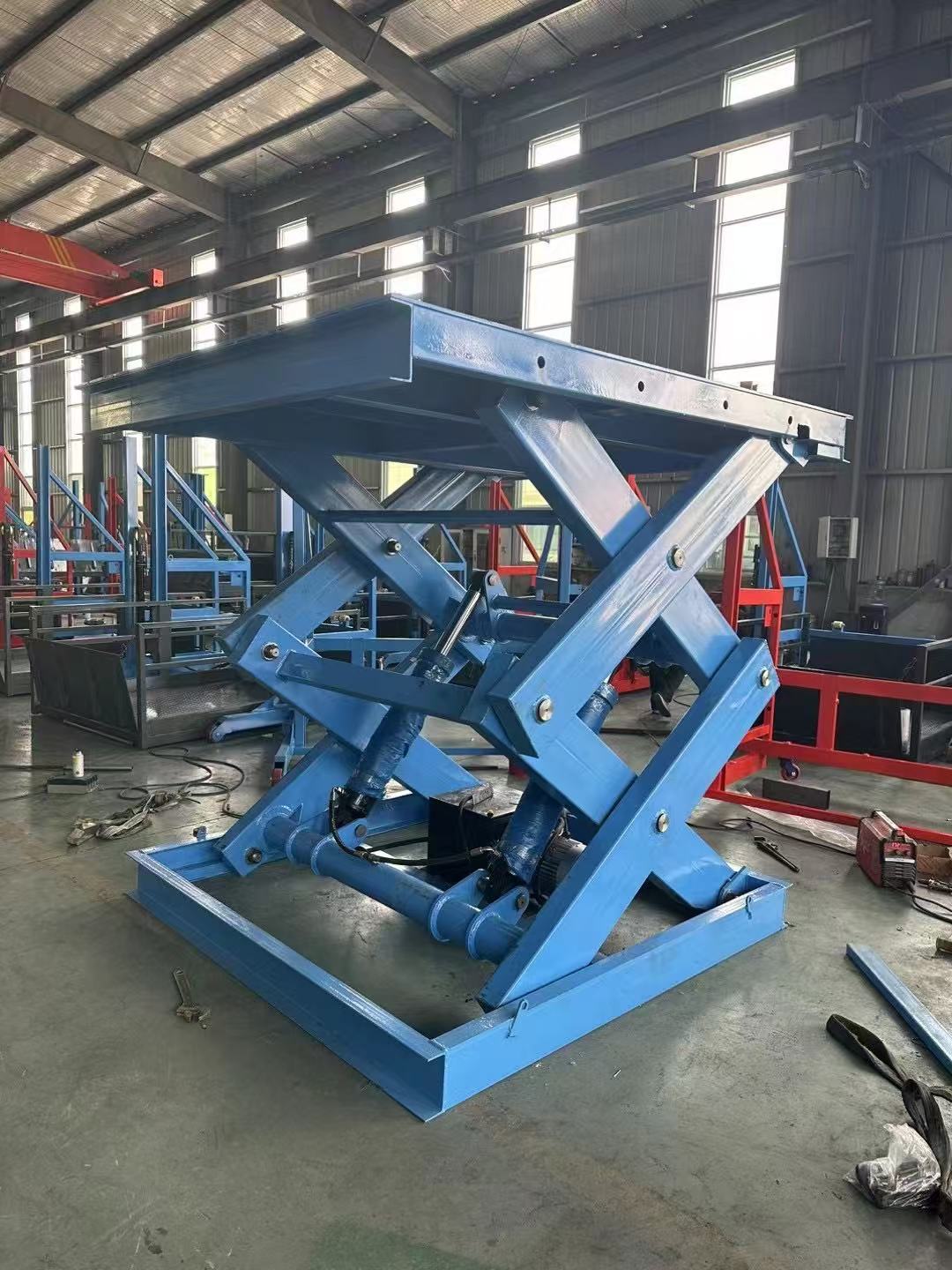 梅州剪叉移动升降机价格