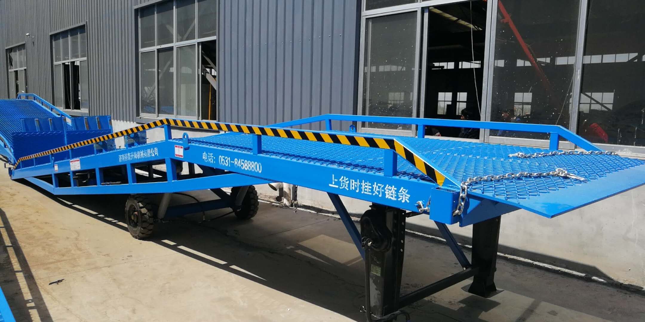 液压式固定登车桥公司准时交付