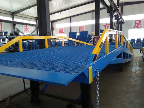 移动登车桥价格安装质量层层把关