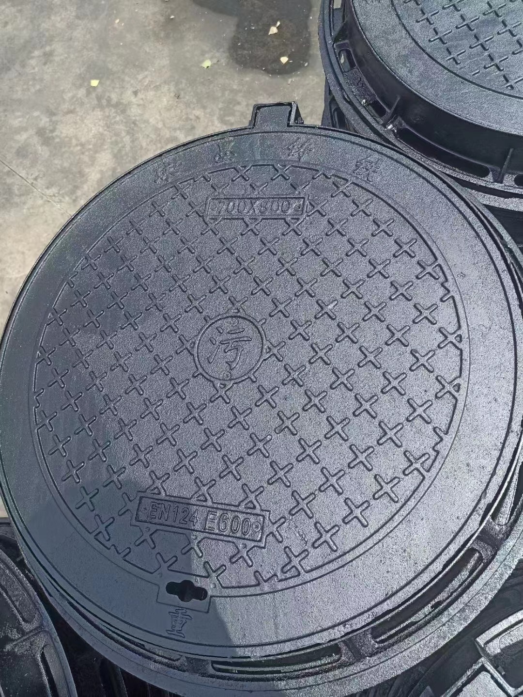 衢州市双层井盖球墨铸铁生产销售建通铸造厂家