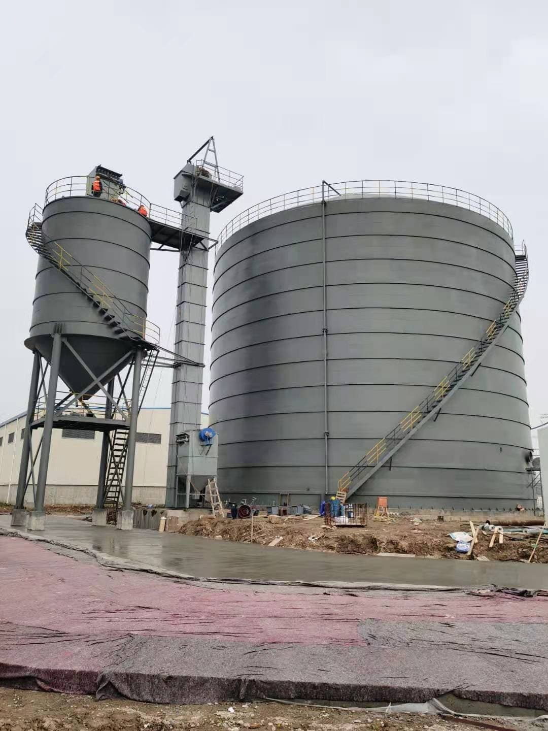 漳州龙文实力雄厚的0000吨钢板库加工厂家