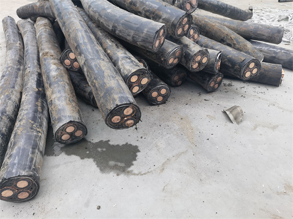 高价回收废旧空调欢迎咨询