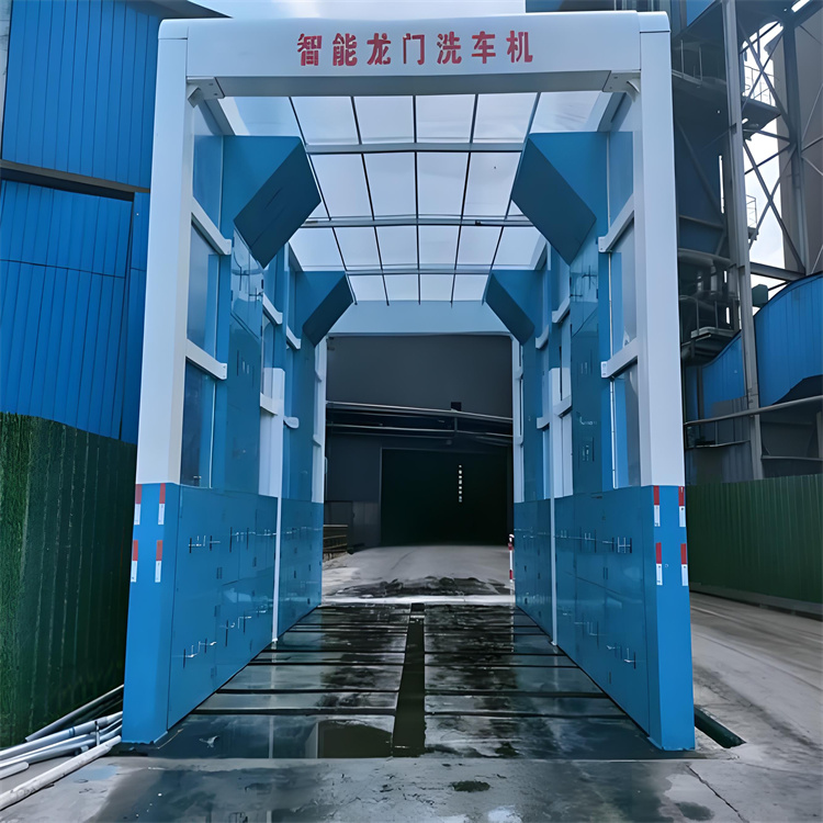 洛阳洛宁工地洗车机 工地洗车台 工地洗轮机 工地冲洗设备 封闭式洗车机 龙门洗车机 全自动洗车机 移动洗车槽 平板洗车机 矿山洗车机 煤矿洗车台 龙门往复式洗车机 批发零售-定做_富通达工地冲洗喷淋设备