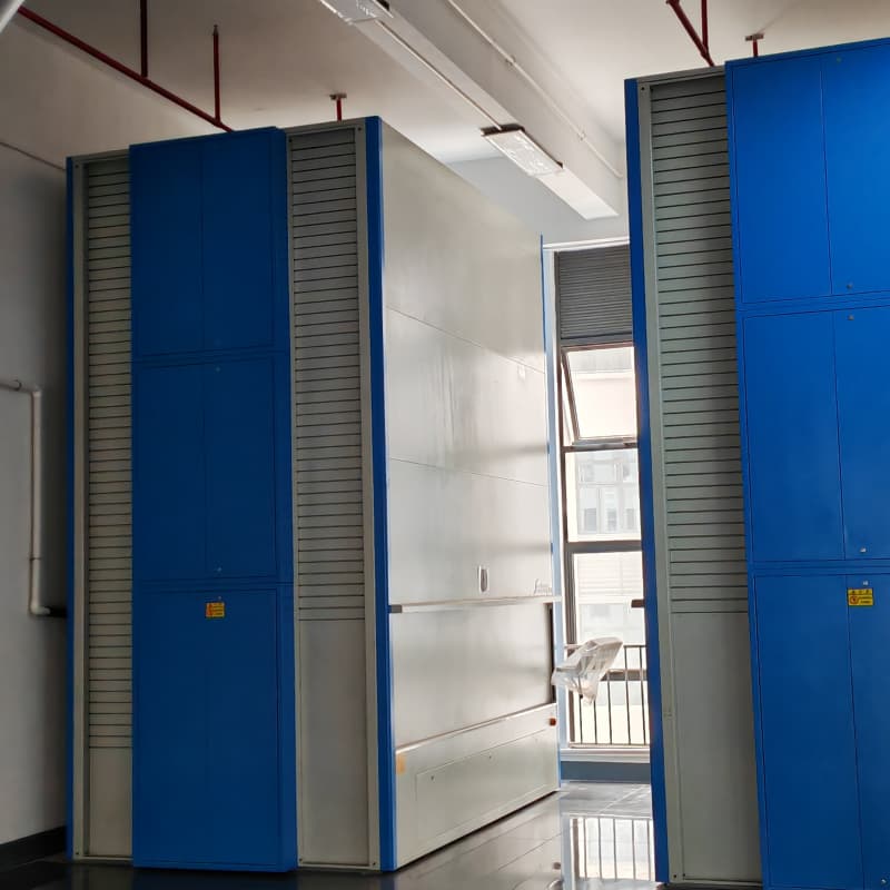 带机械手的快递分拣回转柜来厂考察星龙牌一站式供应