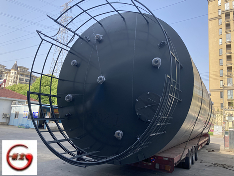 化工设备碳钢衬PE储罐用户案例满足多种行业需求