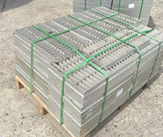 黄龙不锈钢井盖不锈钢隐形井盖发货迅速