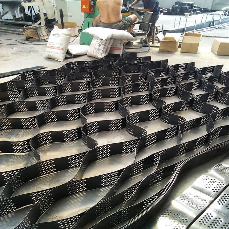 横县土工格室焊接土工格室多种规格供您选择