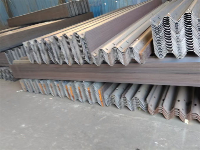 镇安波形护栏波形护栏异形件源头厂家经验丰富