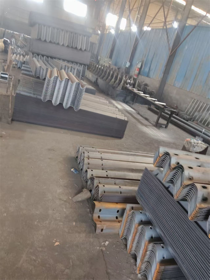 营口波形护栏,波形护栏配件量大更优惠