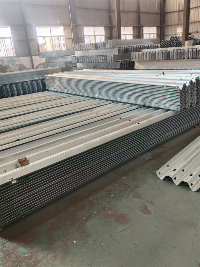 珠山波形护栏波形护栏端头品牌大厂家