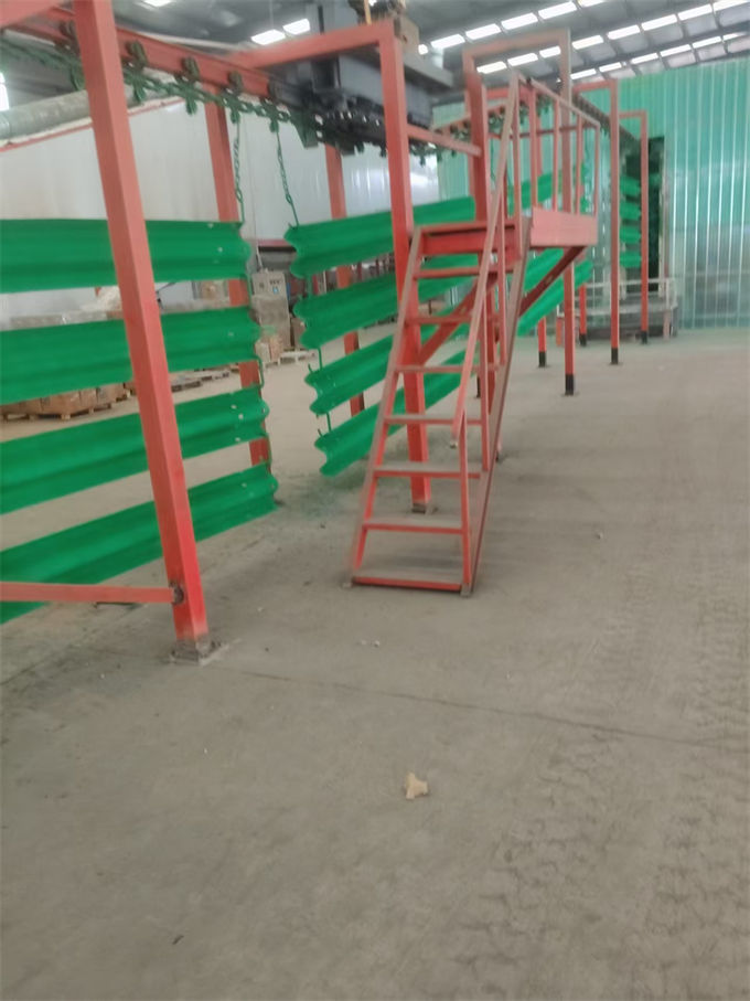 鹿城波形护栏,波形护栏配件匠心打造