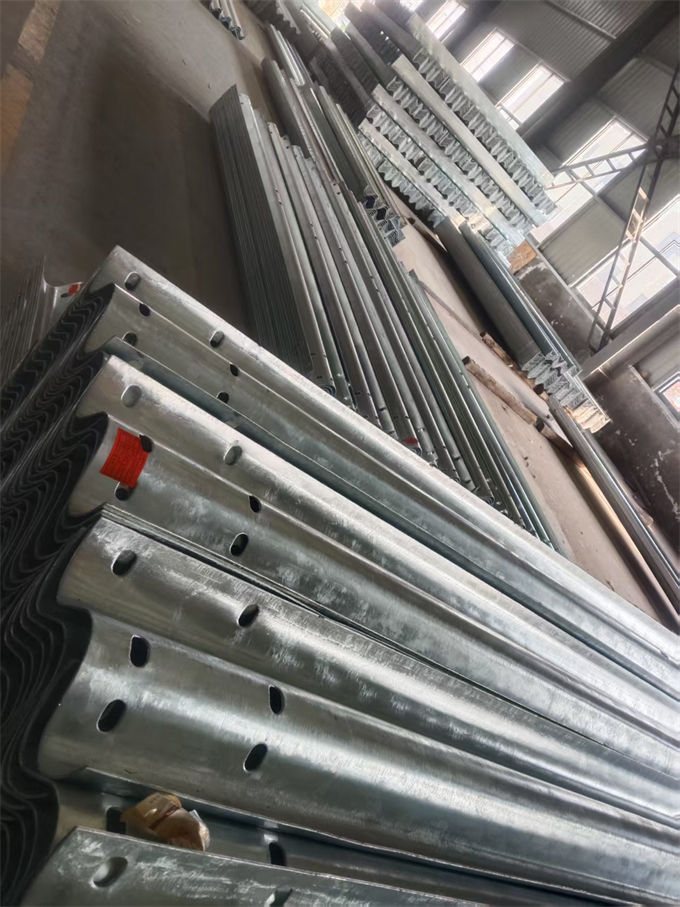 高密波形护栏波形护栏标准件质量优价格低