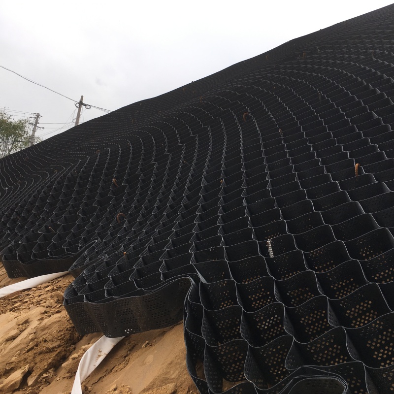 土工格室_六边形蜂巢土工格室详细参数