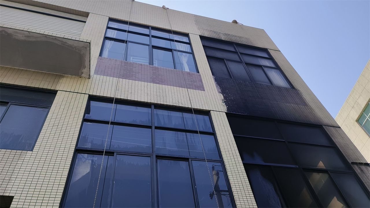 涿州蜘蛛人高空作业玻璃幕墙清洗多年行业经验