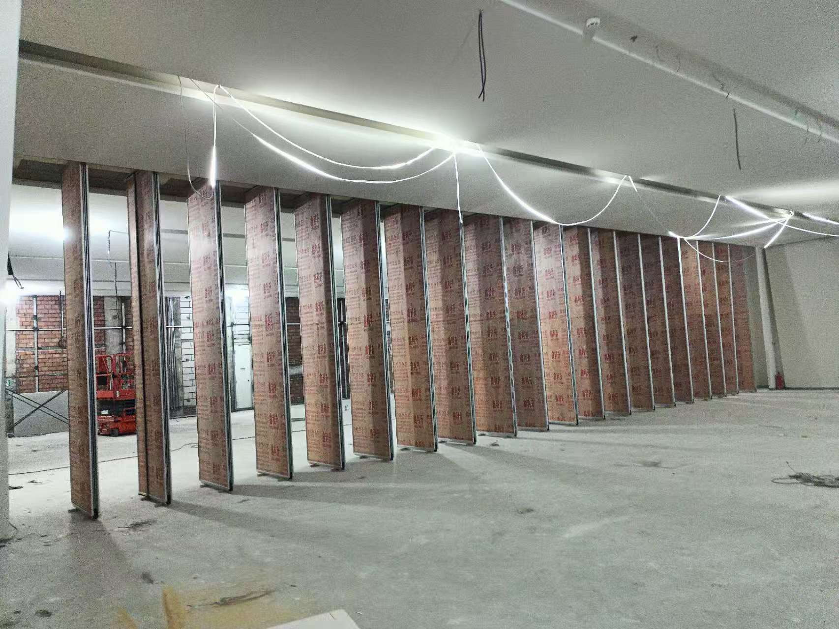 吉州电动隔断_新巢电动隔断支持加工定制