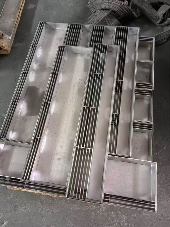 六合井盖-热镀锌排水沟盖板货源足质量好