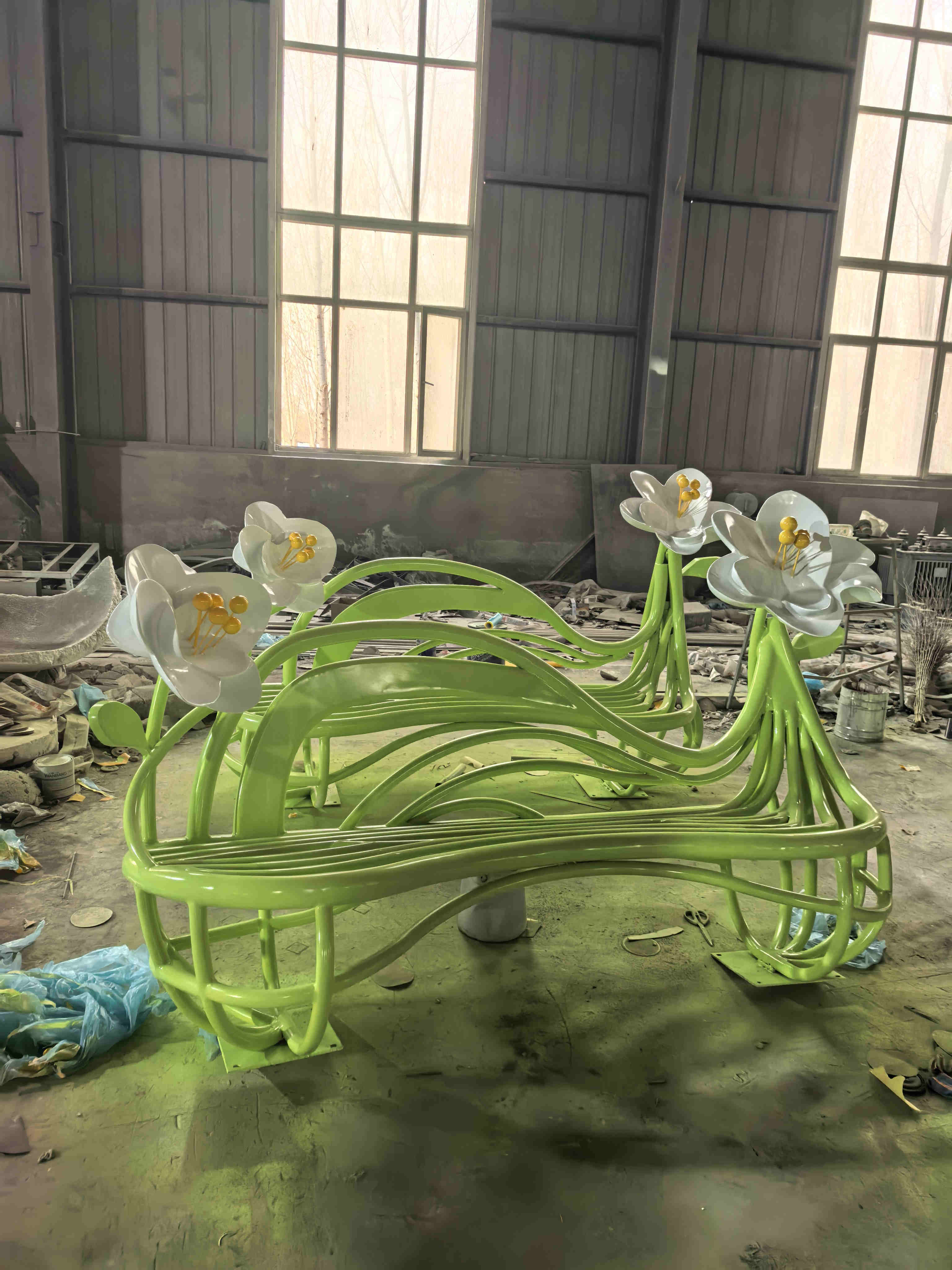 官渡不锈钢雕塑_动物雕塑产地直供