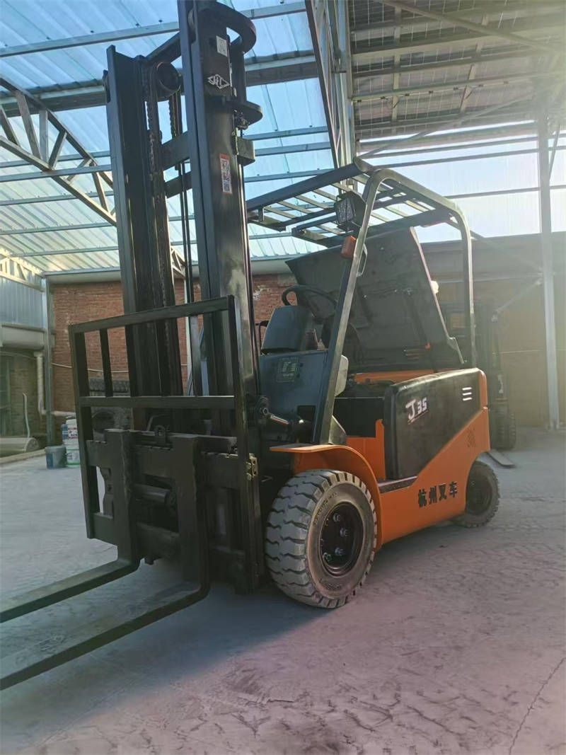 二手叉车二手叉车细节决定成败