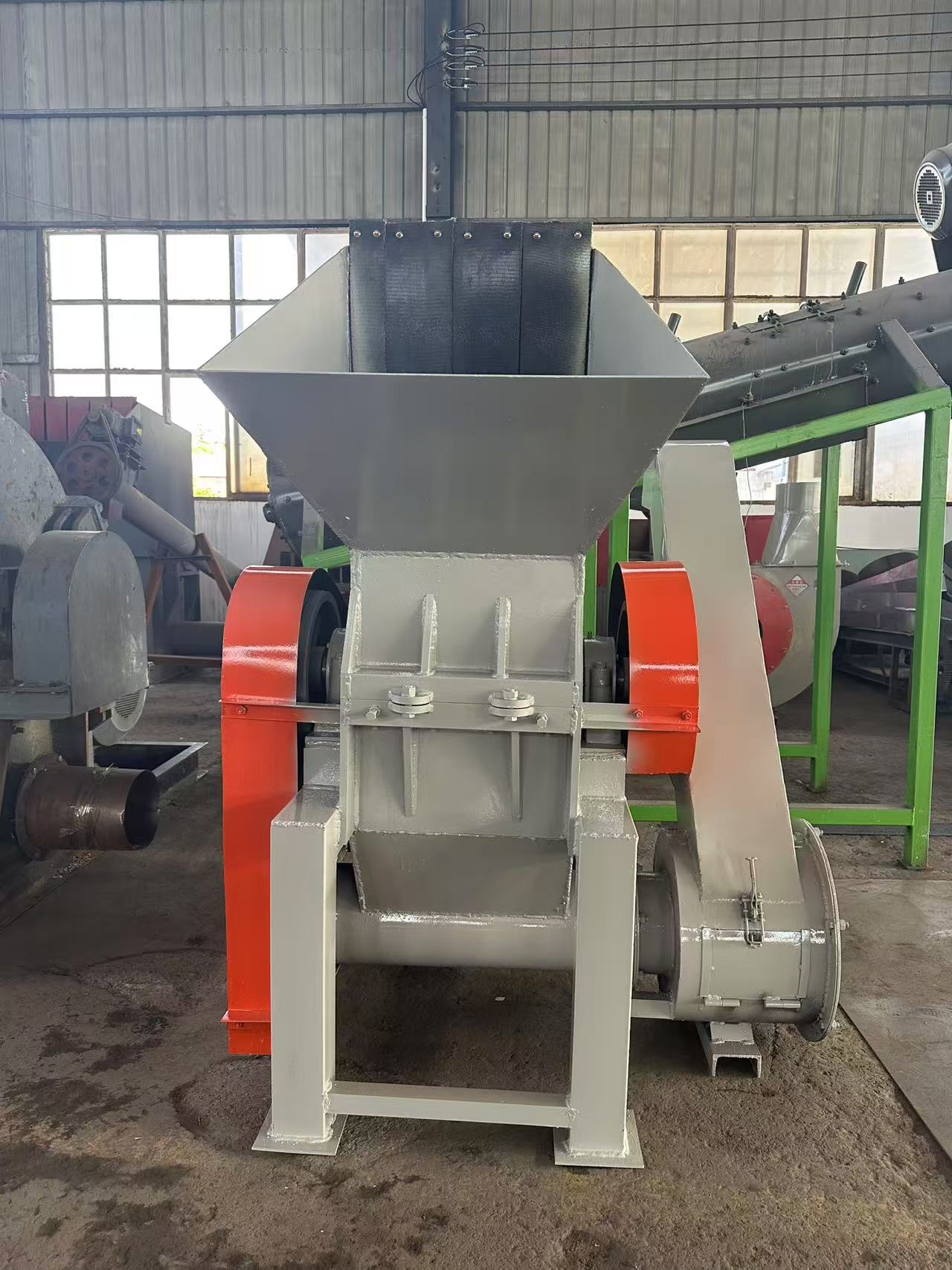 赞皇破碎机,汽车壳破碎机真材实料加工定制